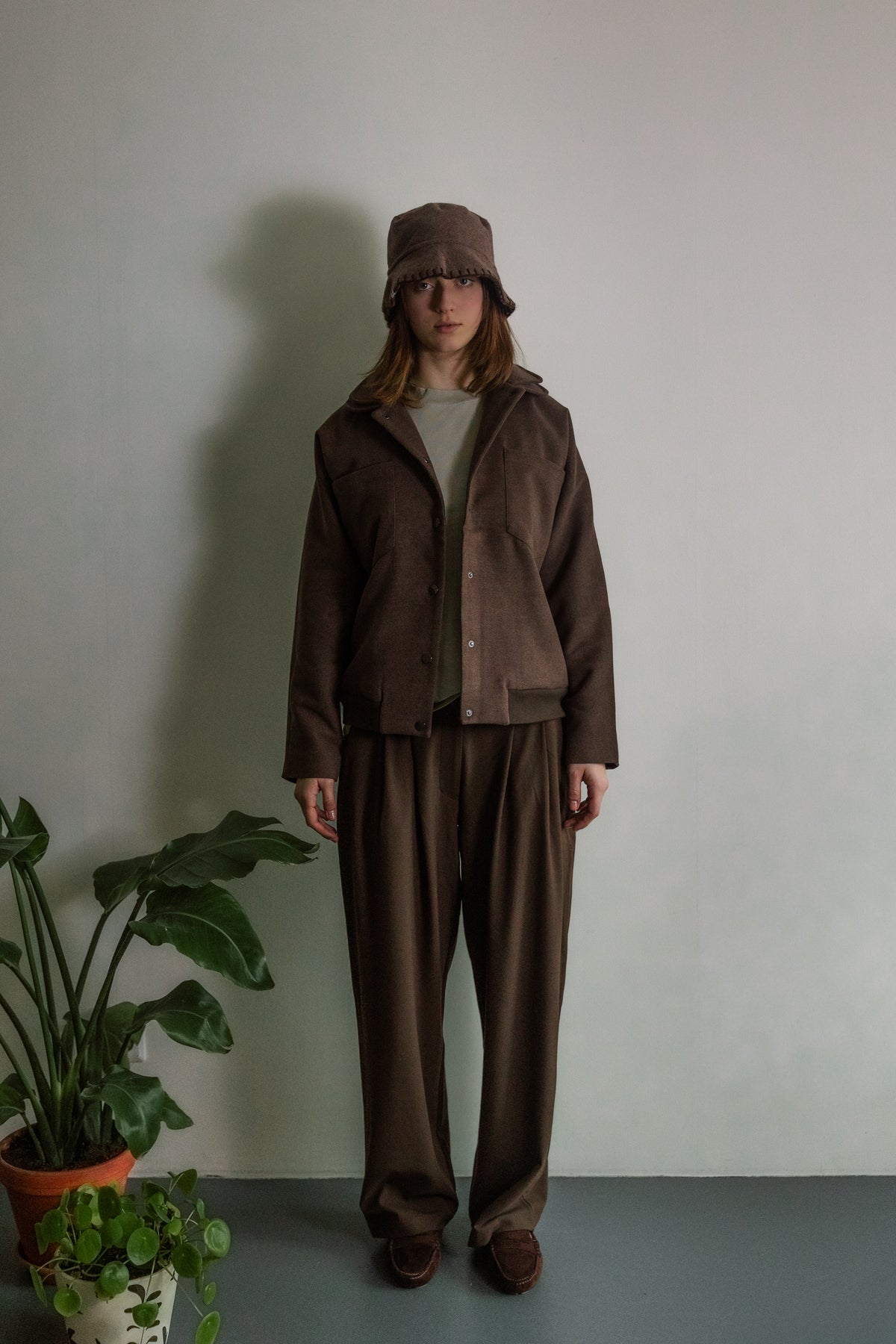 Pleated Trousers Brown-3