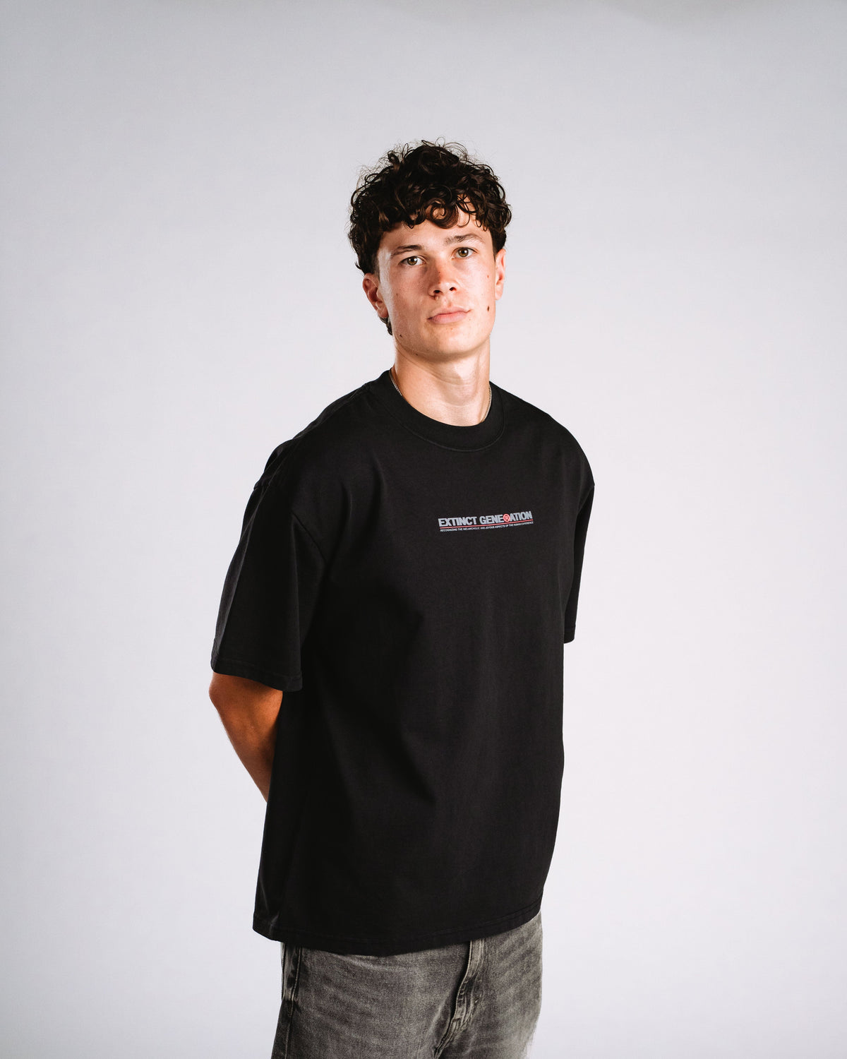 Skelly Basic V2, A Heavy Faded Black Tee-5
