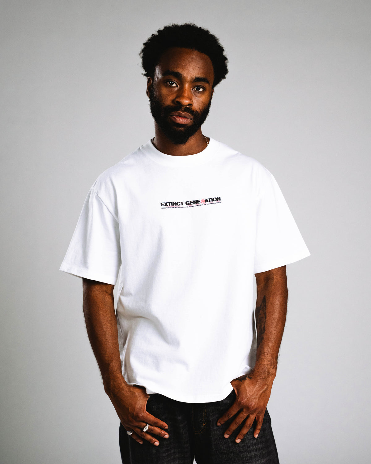 Skelly Basic V2, A Heavy Faded White Tee-5